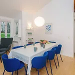8 Person In Aabenraa-by Traum *
