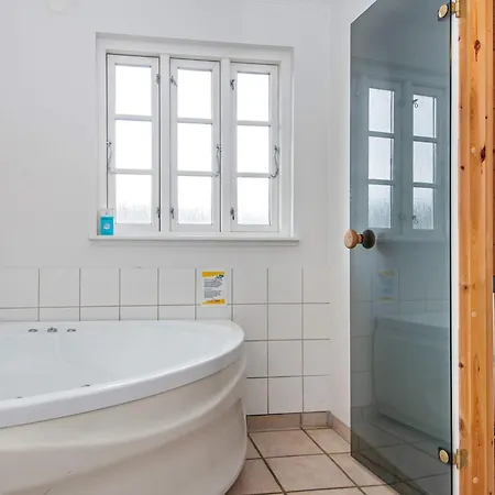 8 Person In Aabenraa-by Traum Løjt Kirkeby