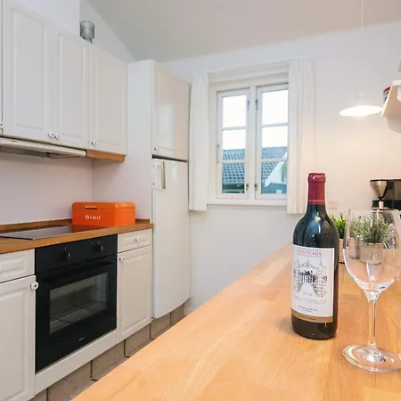 8 Person In Aabenraa-by Traum